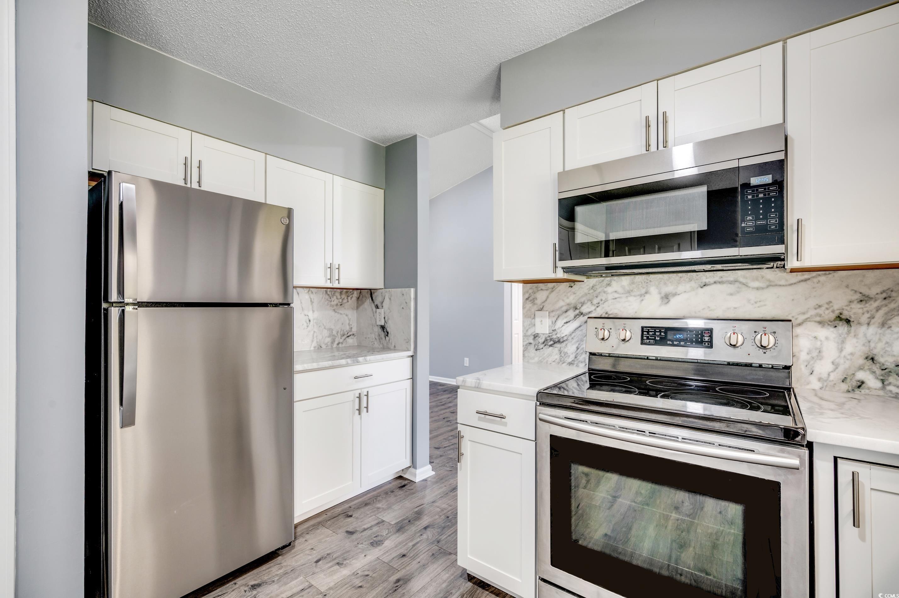216 Sandpiper Court Murrells Inlet, SC 29576 - Photo 8 of 40 Gallery Image 8