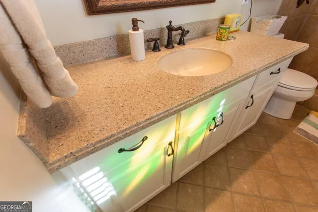 $325,000 | 171 Cherrywood Drive, Nicholls, GA 31554