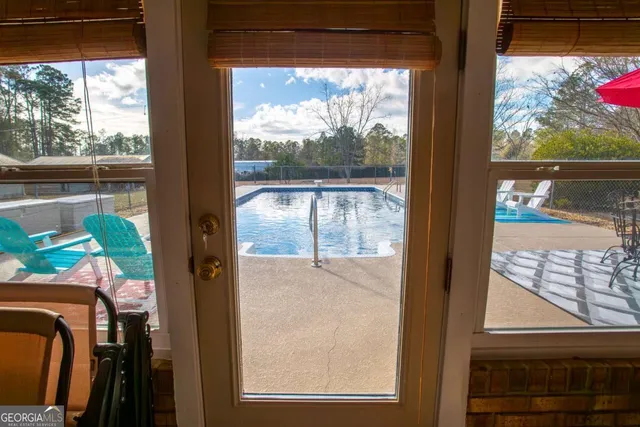 $325,000 | 171 Cherrywood Drive, Nicholls, GA 31554