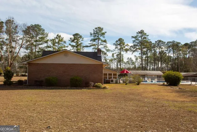 $325,000 | 171 Cherrywood Drive, Nicholls, GA 31554