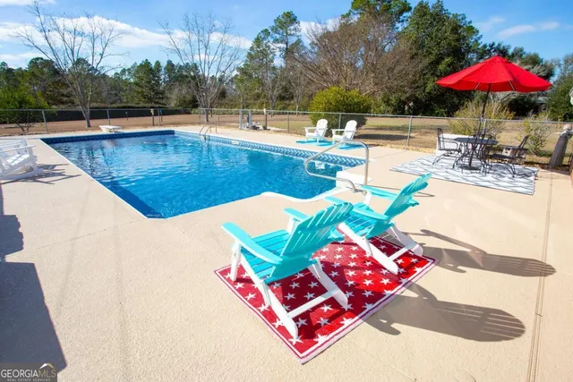 $325,000 | 171 Cherrywood Drive, Nicholls, GA 31554