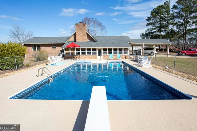 $325,000 | 171 Cherrywood Drive, Nicholls, GA 31554