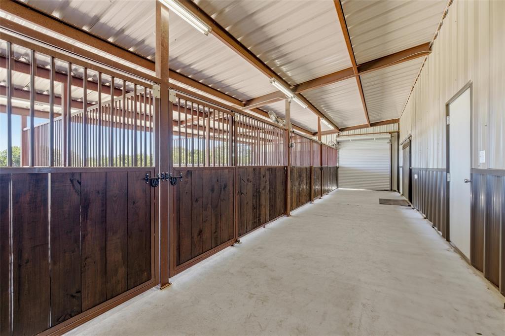 10106 Prather Road Springtown, TX 76082 - Photo 32 of 40 a view of a porch