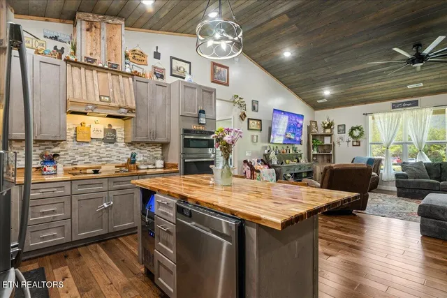 $798,500 | 151 Angel Lane, La Follette, TN 37766