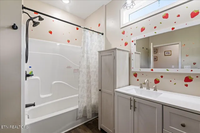 $798,500 | 151 Angel Lane, La Follette, TN 37766