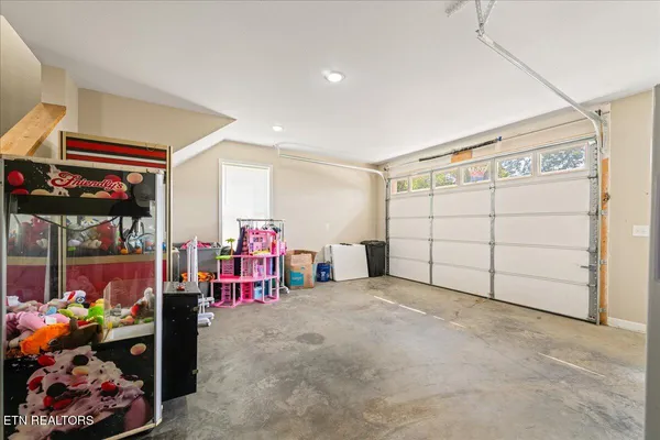 $748,500 | 151 Angel Lane, La Follette, TN 37766