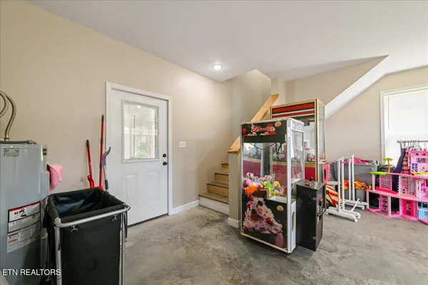 $748,500 | 151 Angel Lane, La Follette, TN 37766