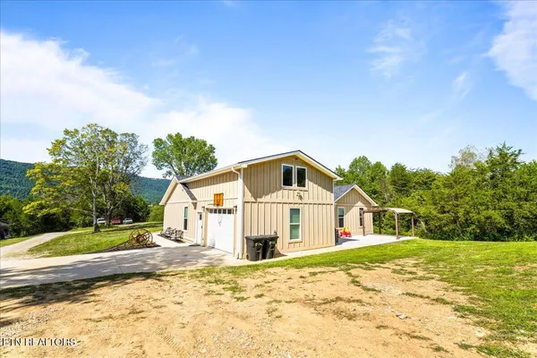 $748,500 | 151 Angel Lane, La Follette, TN 37766