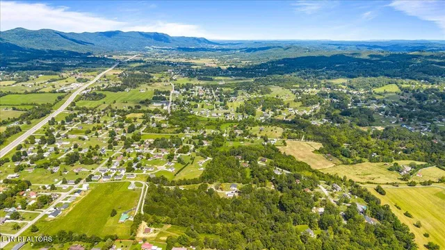 $798,500 | 151 Angel Lane, La Follette, TN 37766