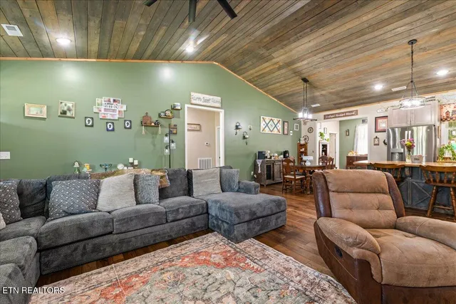 $798,500 | 151 Angel Lane, La Follette, TN 37766