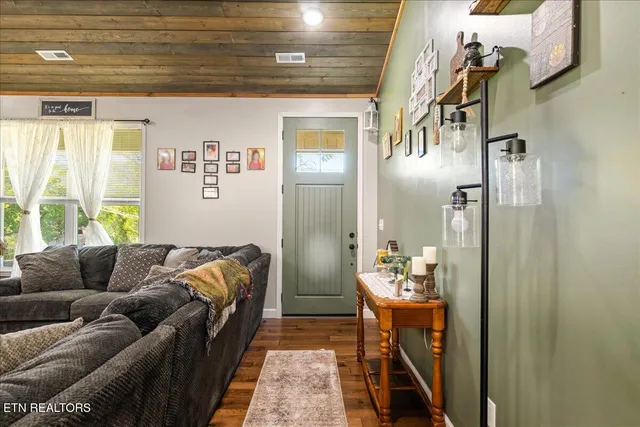 $798,500 | 151 Angel Lane, La Follette, TN 37766