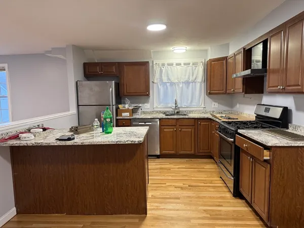 $2,950 | 12 Baker Avenue, Weymouth, MA 02188