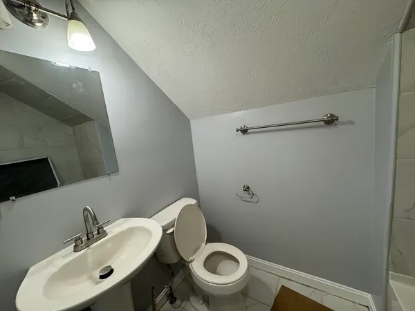 $2,950 | 12 Baker Avenue, Weymouth, MA 02188