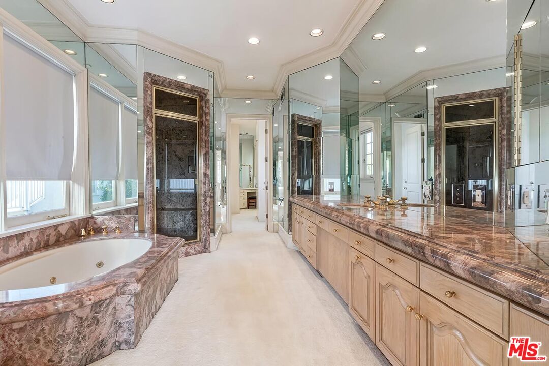 701 North Beverly Drive Beverly Hills, CA 90210 - Photo 18 of 31