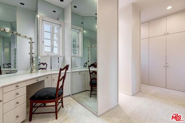 $19,800,000 | 701 North Beverly Drive, Beverly Hills, CA 90210