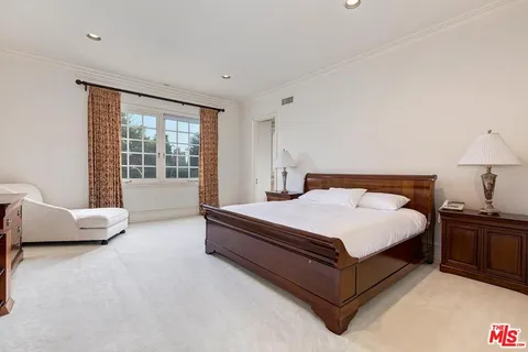 $19,800,000 | 701 North Beverly Drive, Beverly Hills, CA 90210