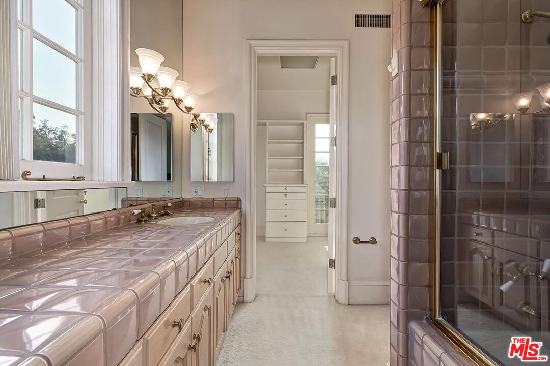 701 North Beverly Drive Beverly Hills, CA 90210 - Photo 22 of 31