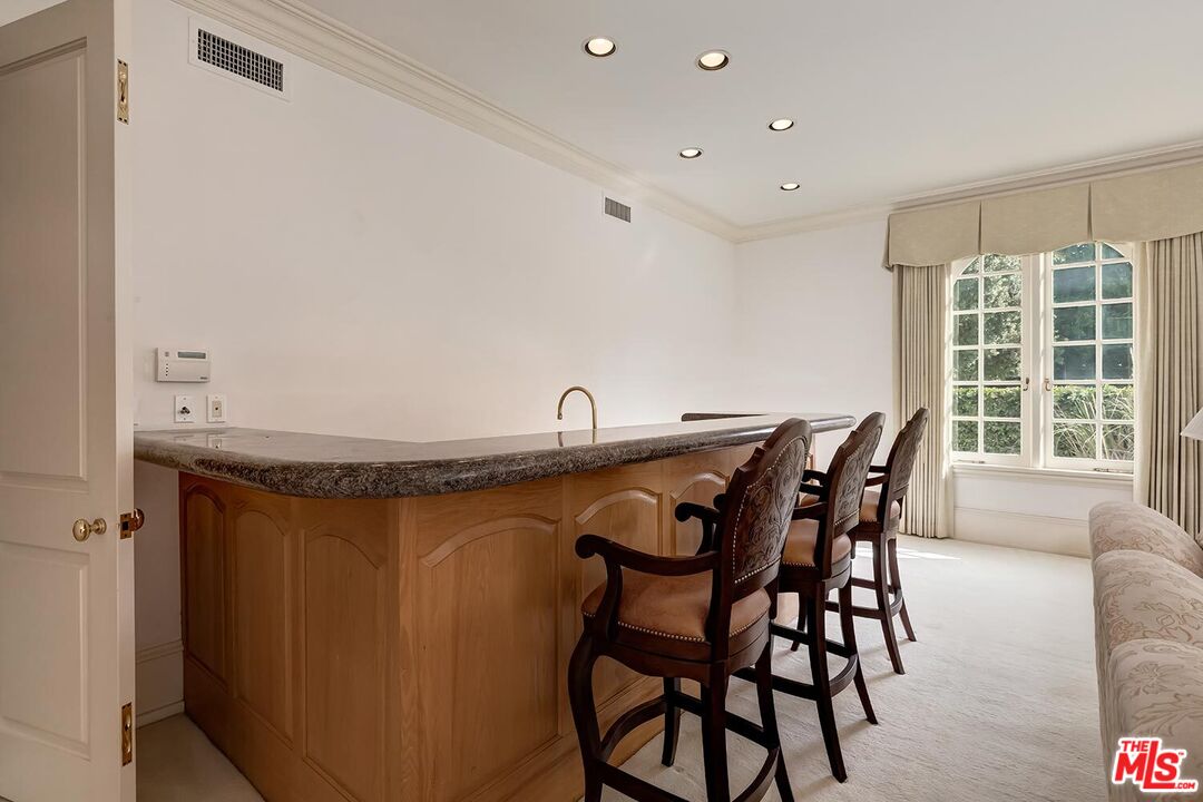 701 North Beverly Drive Beverly Hills, CA 90210 - Photo 8 of 31