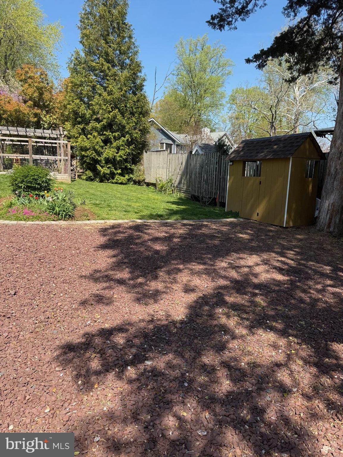 310 Epping Way Annapolis, MD 21401 - Photo 55 of 62 Trash bin house