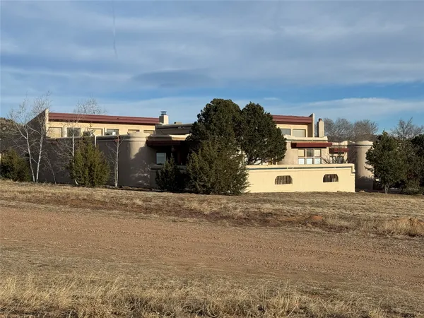 $849,000 | 3 Solano Court, Santa Fe, NM 87508