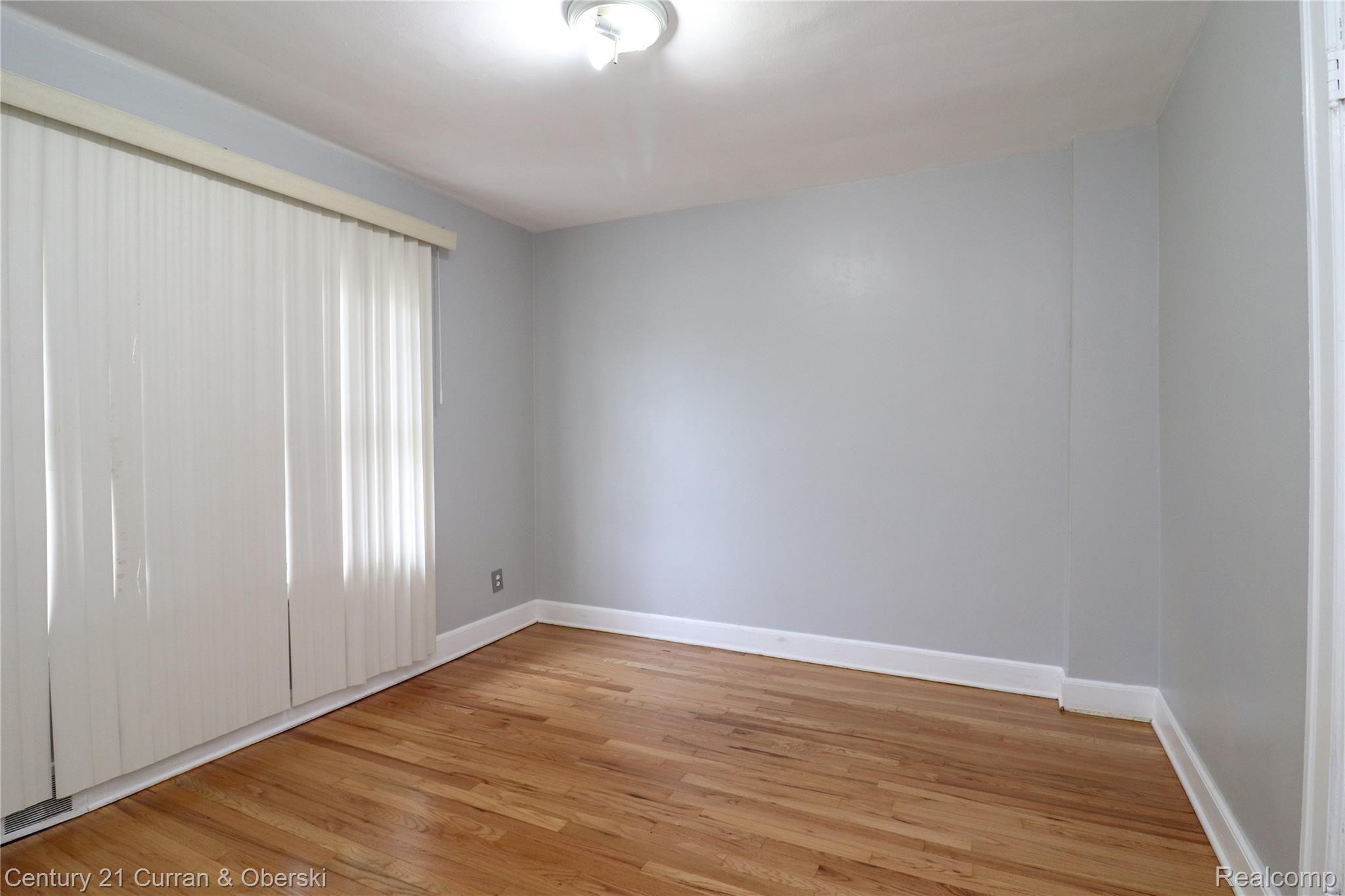 6434 Schaefer Road Dearborn, MI 48126 - Photo 11 of 22 Bedroom 2
