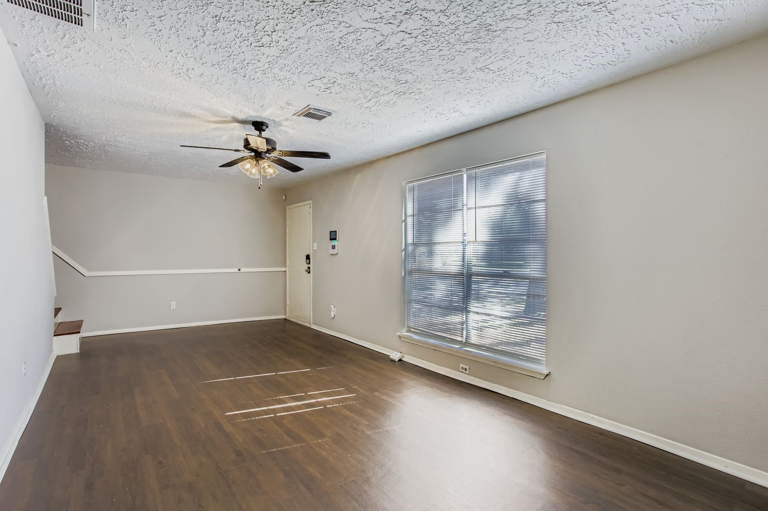 9506 Landry Boulevard Spring, TX 77379 - Photo 6 of 25 Living Room