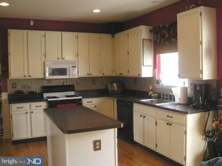 984 Gladwyn Road Warminster, PA 18974 - Photo 3 of 6 Gallery Image 3