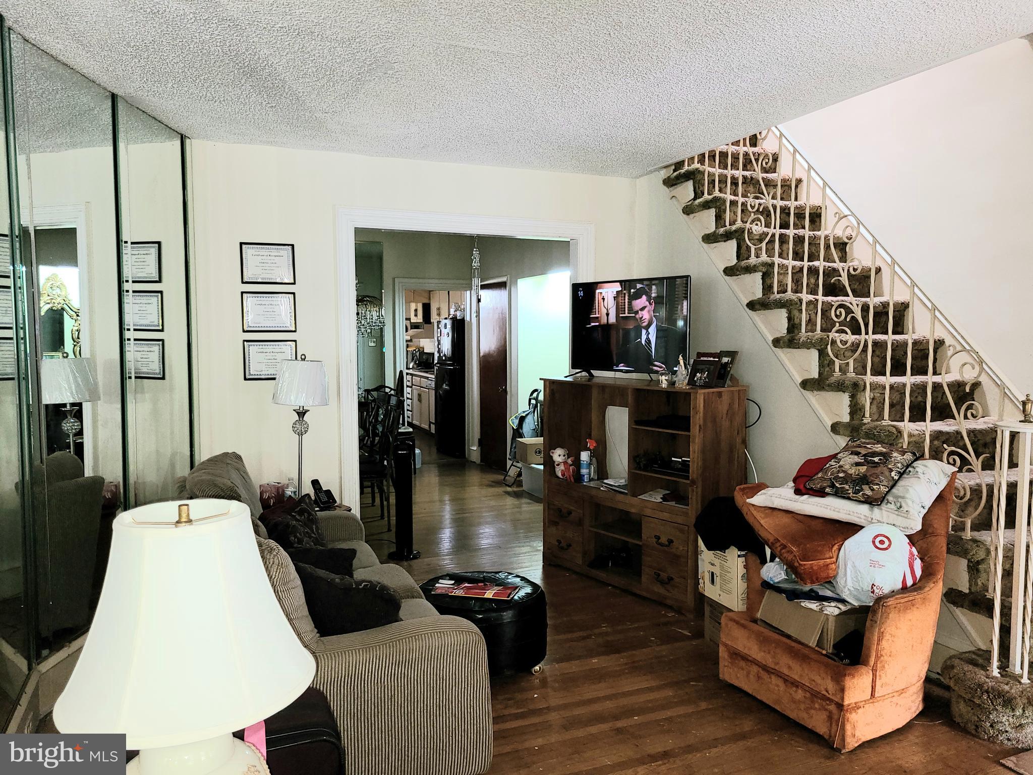 744 Marlyn Road Philadelphia, PA 19151 - Photo 3 of 20
