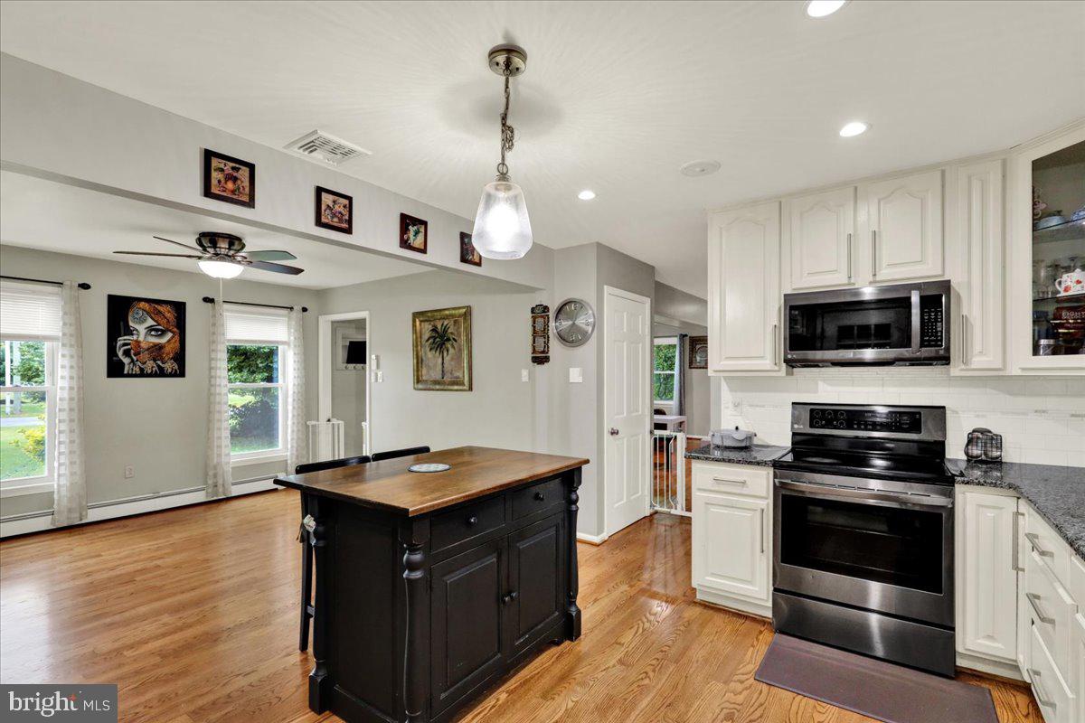40 Hunters Run Road Honey Brook, PA 19344 - Photo 12 of 47 Modern kitchen with elegant finishes.