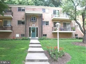 $249,900 | 10500 Weymouth Street, Unit 104, Bethesda, MD 20814