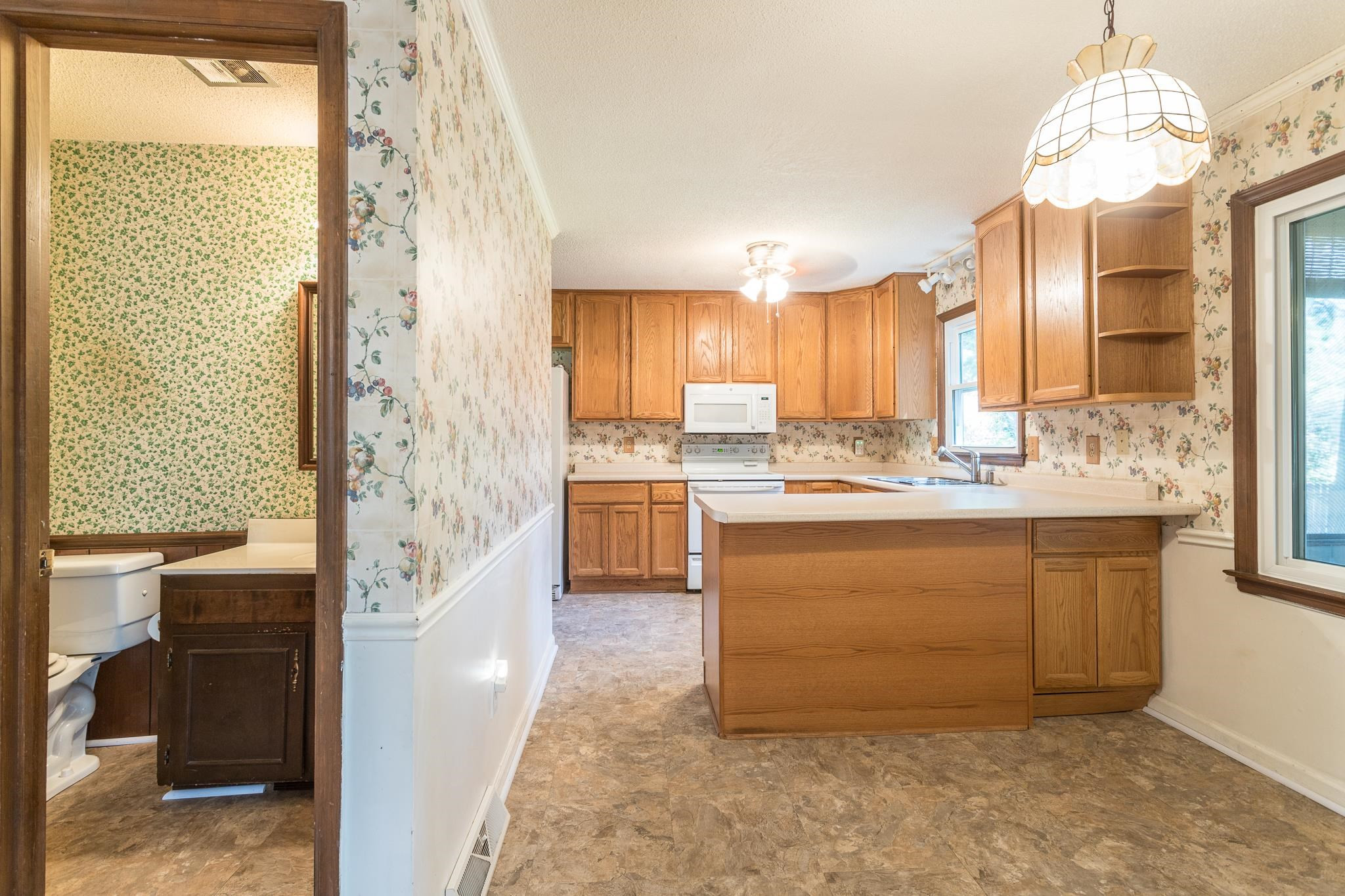 2016 Eagleton Circle Raleigh, NC 27609 - Photo 13 of 34 Photo 13