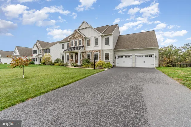 $850,000 | 15 Braxton Road, Mechanicsburg, PA 17050