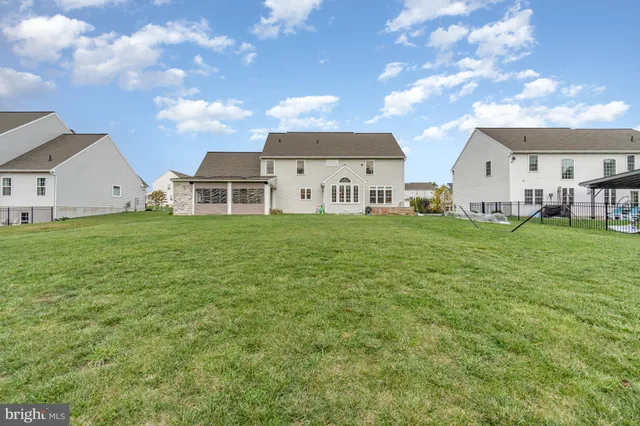 $850,000 | 15 Braxton Road, Mechanicsburg, PA 17050