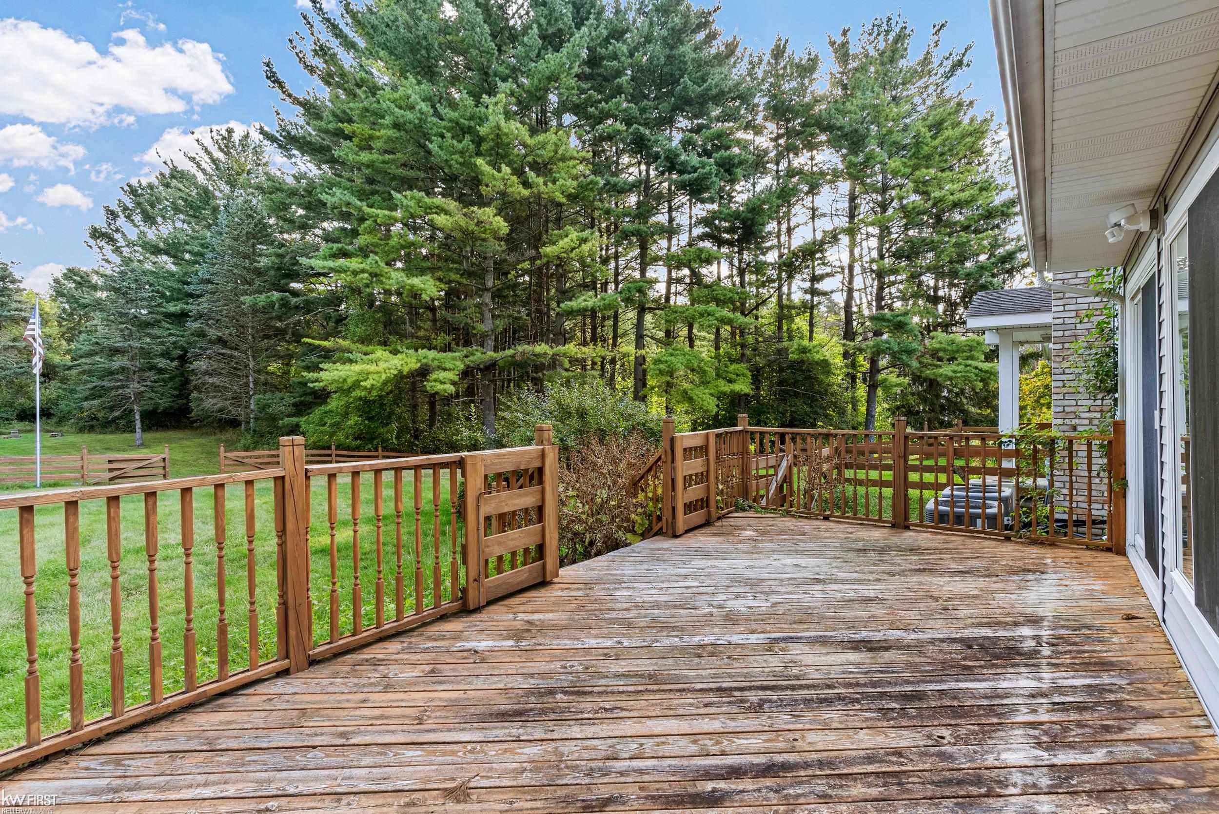 1061 Rose Center Road Fenton, MI 48430 - Photo 54 of 66