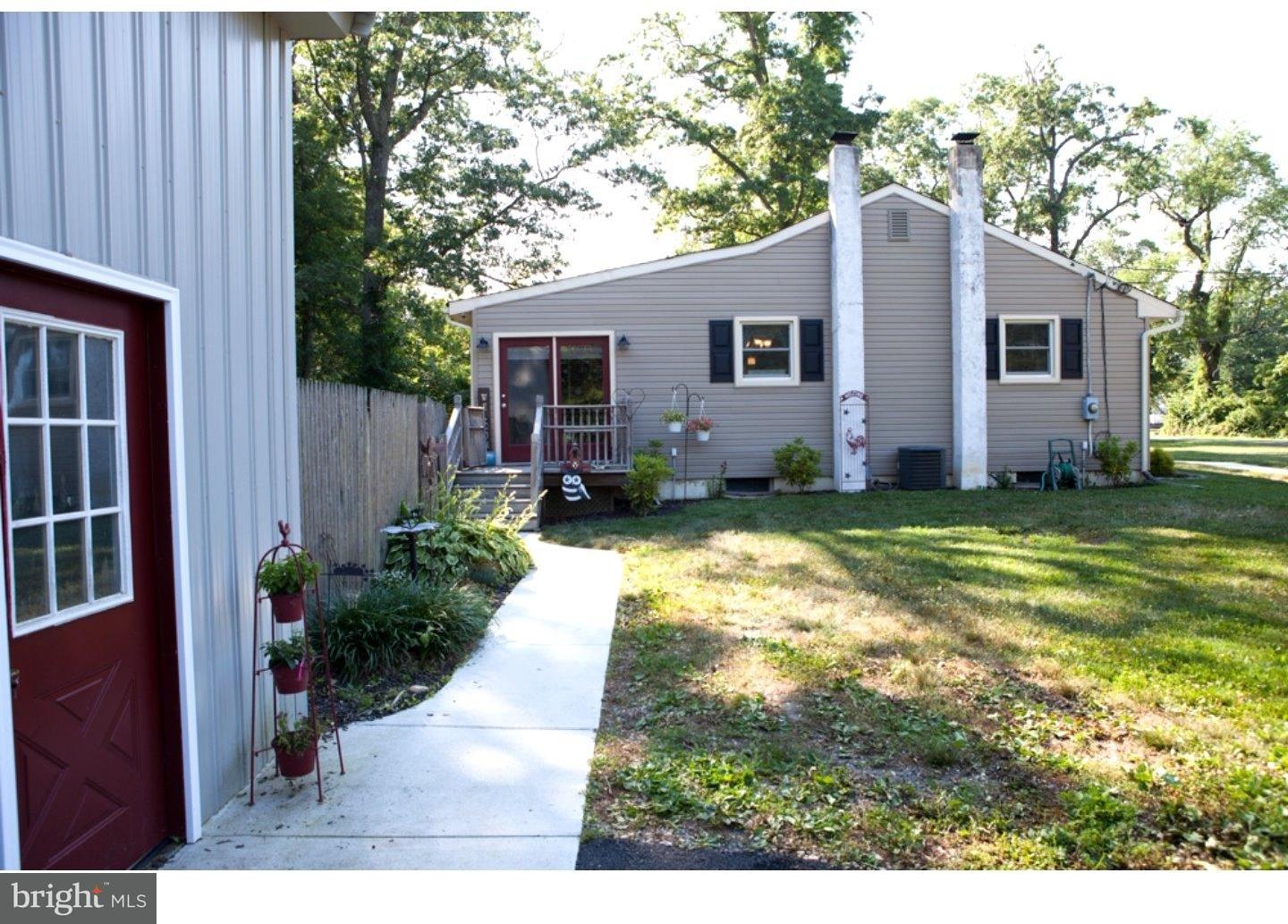 421 Three Bridge Road Newfield, NJ 08344 - Photo 2 of 9 Exterior Side