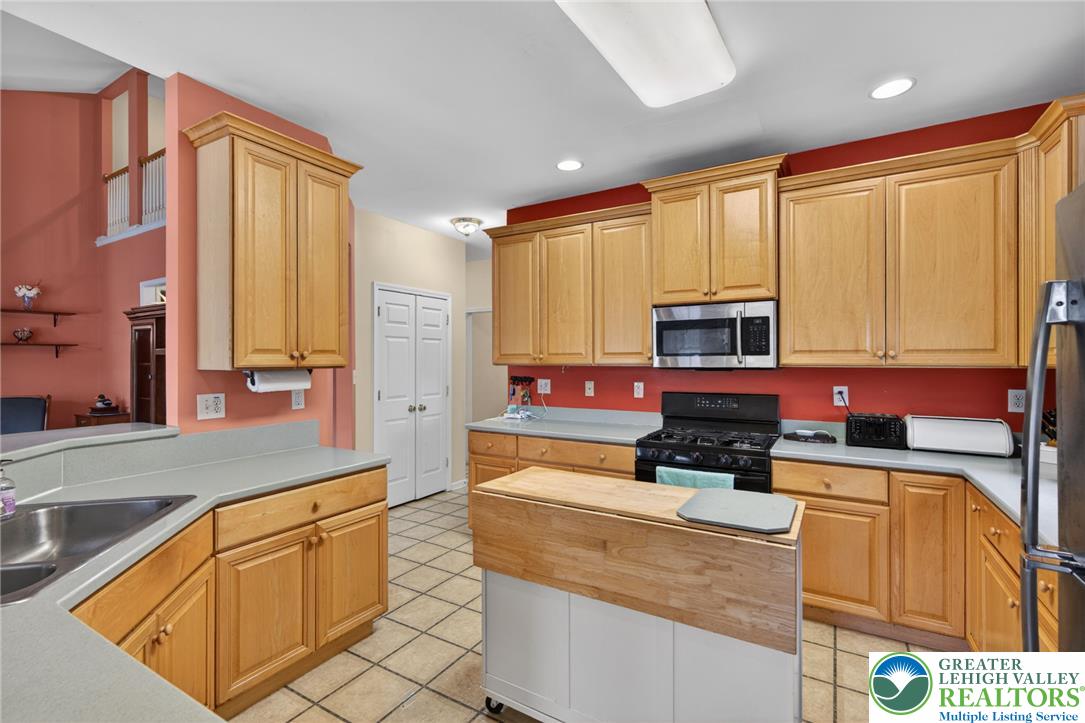 5016 Allen Drive Bethlehem, PA 18017 - Photo 20 of 43