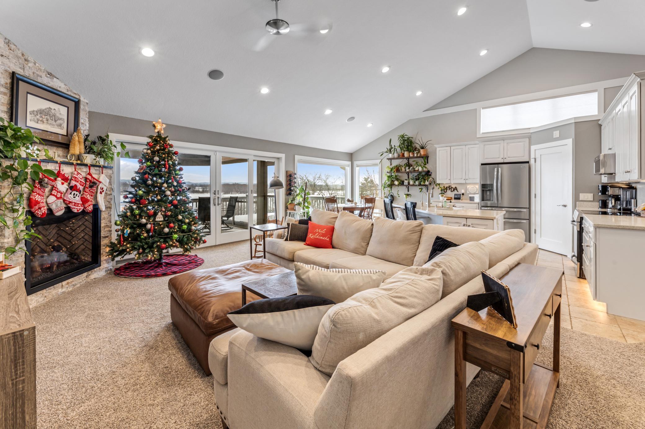 36074 Old Homer Road Winona, MN 55987 - Photo 5 of 37