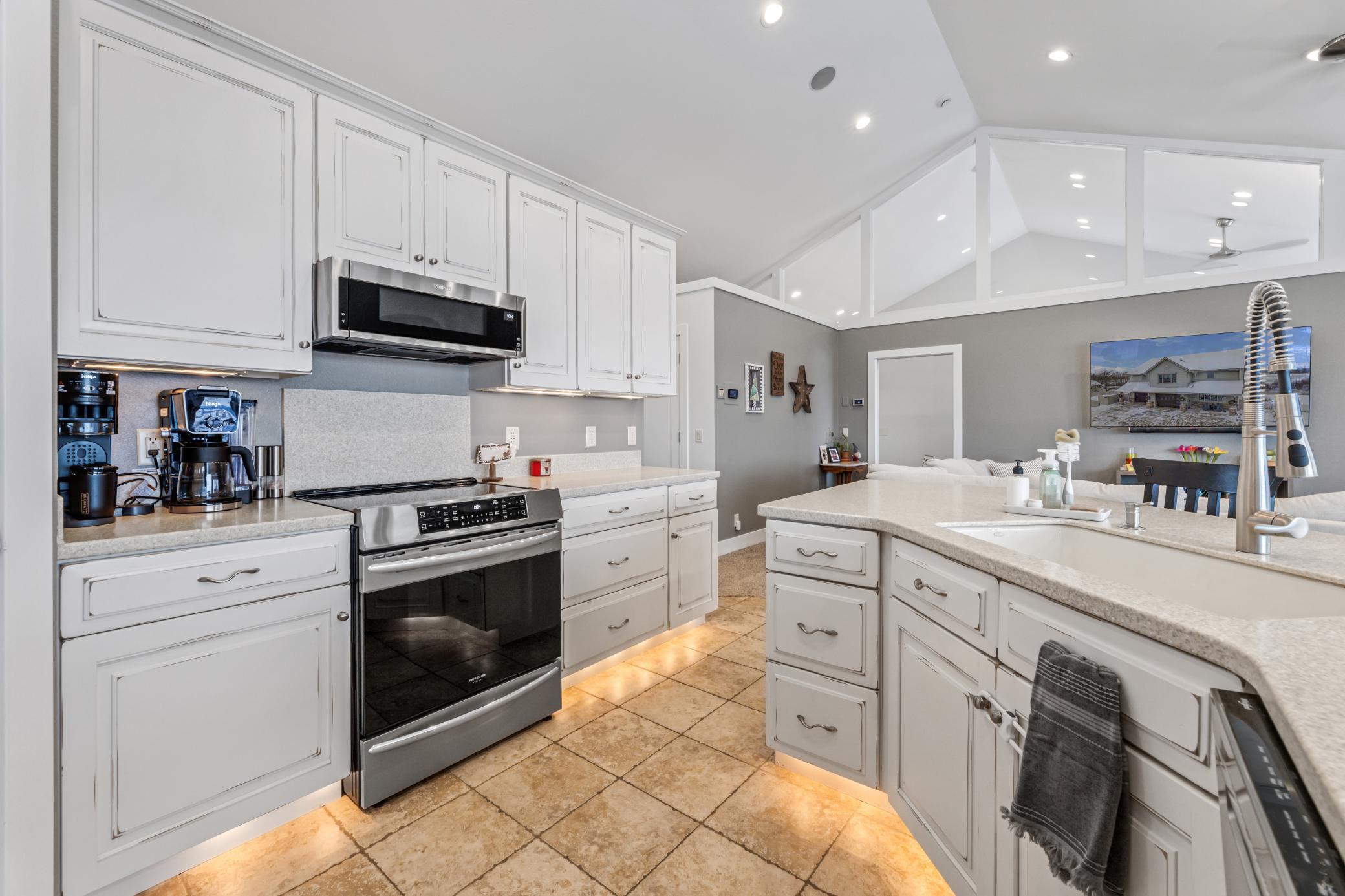 36074 Old Homer Road Winona, MN 55987 - Photo 8 of 37