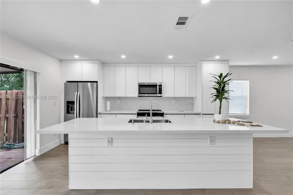 $3,300 | 4736 Southwest 136th Place, Miami, FL 33175