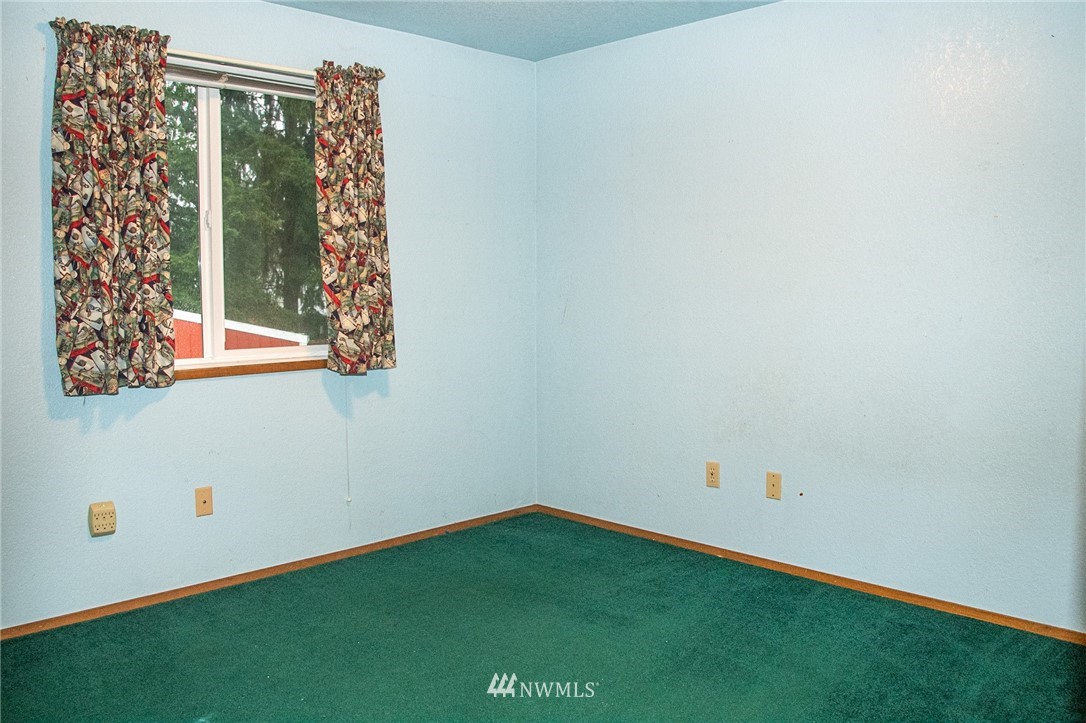 8723 Hawks Glen Loop Southeast Olympia, WA 98513 - Photo 7 of 12 a view of a small space with a window