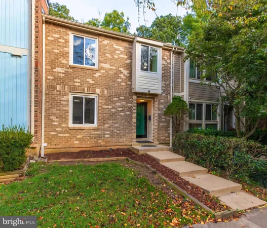 $3,200 | 6077 Hollow Knoll Court, Springfield, VA 22152