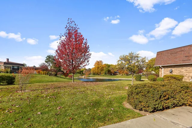 $495,000 | 2425 El Cid Lane, Northbrook, IL 60062
