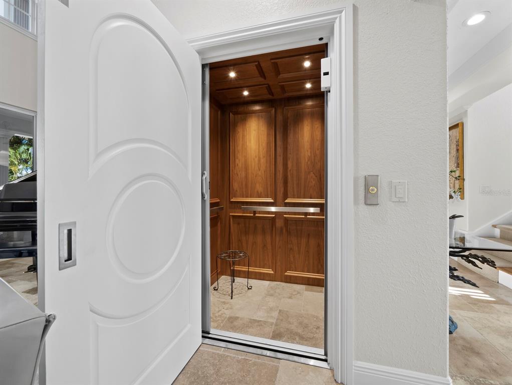 651 Broadway Street Longboat Key, FL 34228 - Photo 14 of 75