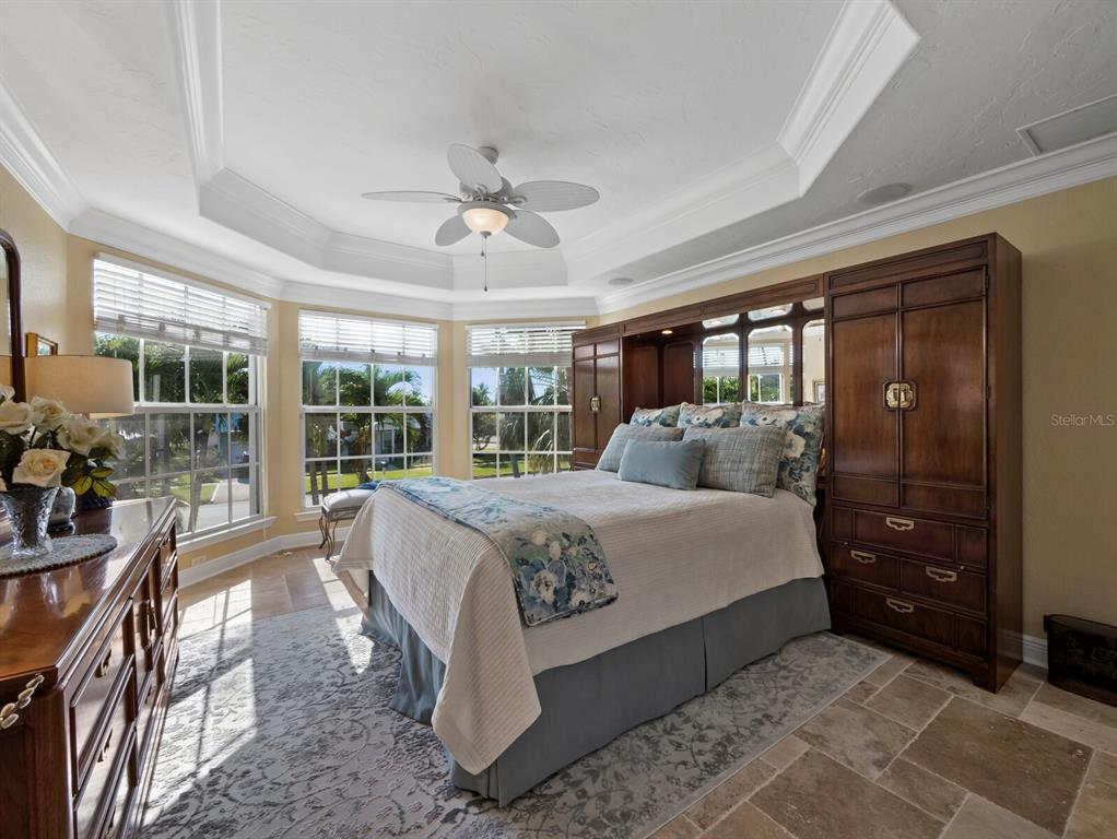 651 Broadway Street Longboat Key, FL 34228 - Photo 21 of 75