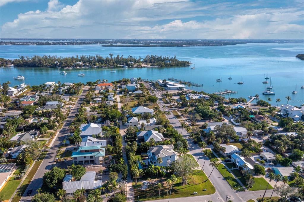 651 Broadway Street Longboat Key, FL 34228 - Photo 50 of 75