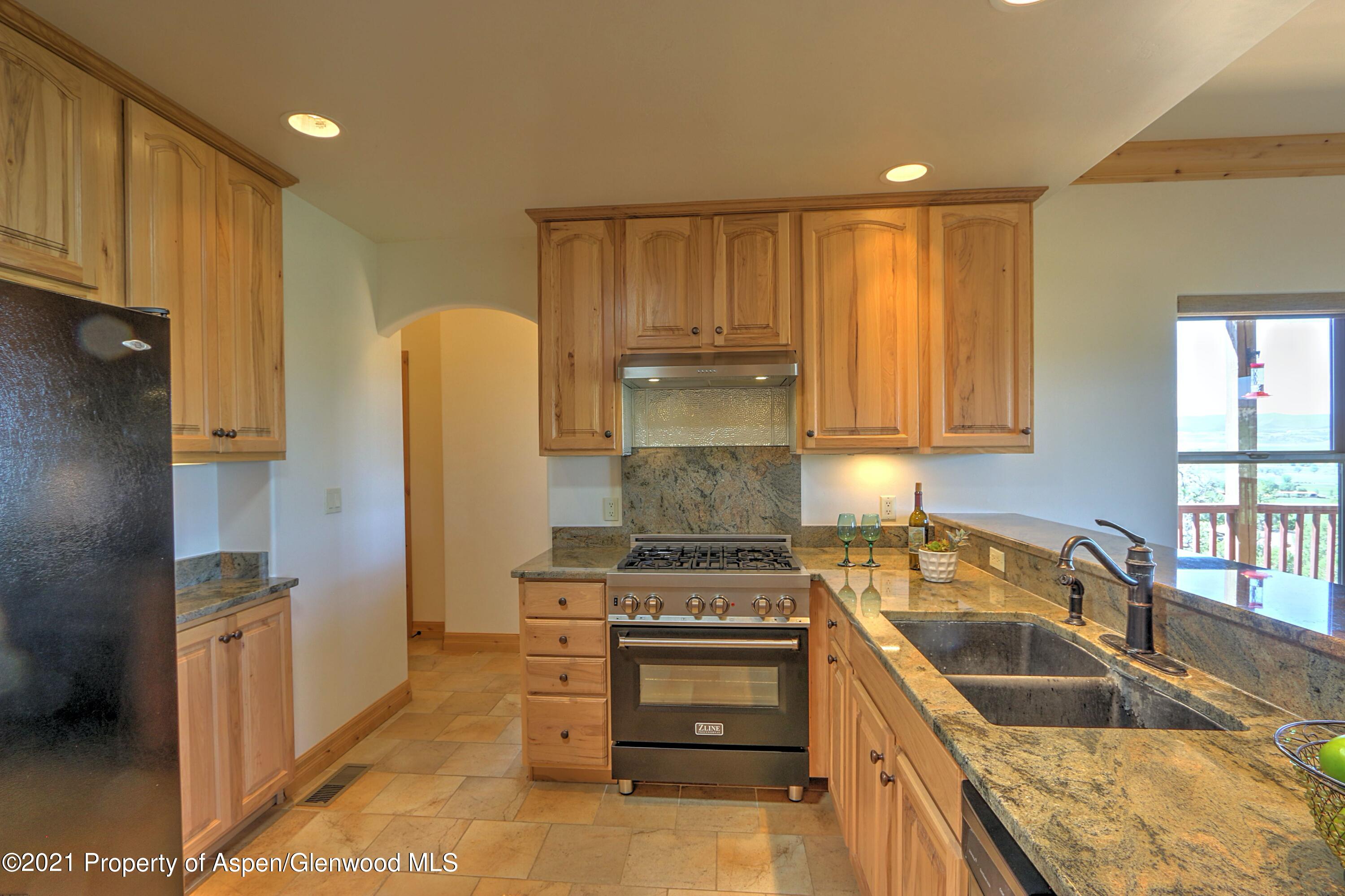 672 Cedar Hills Road Silt, CO 81652 - Photo 20 of 40 Kitchen (3)