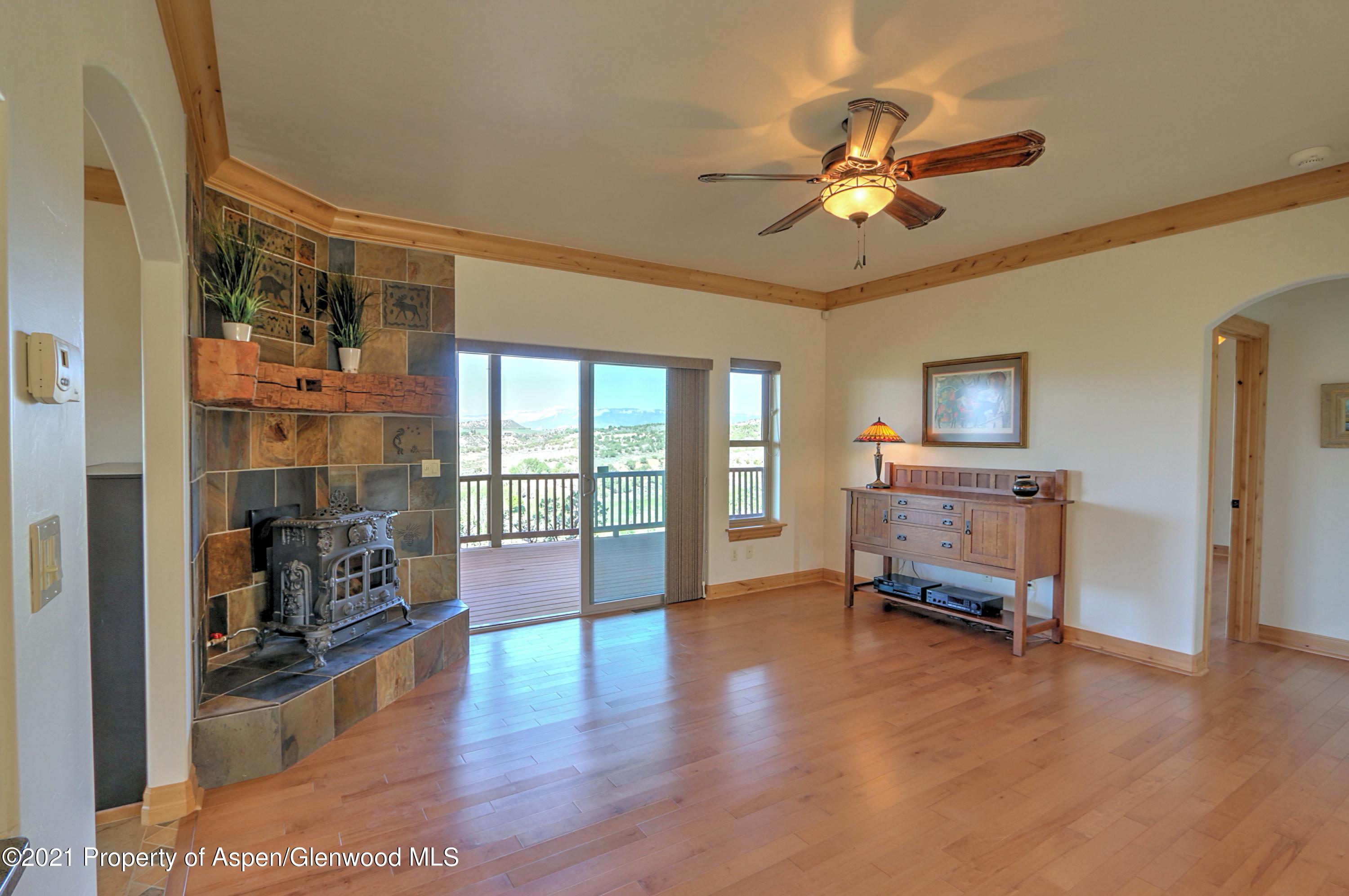672 Cedar Hills Road Silt, CO 81652 - Photo 4 of 40 Living Room