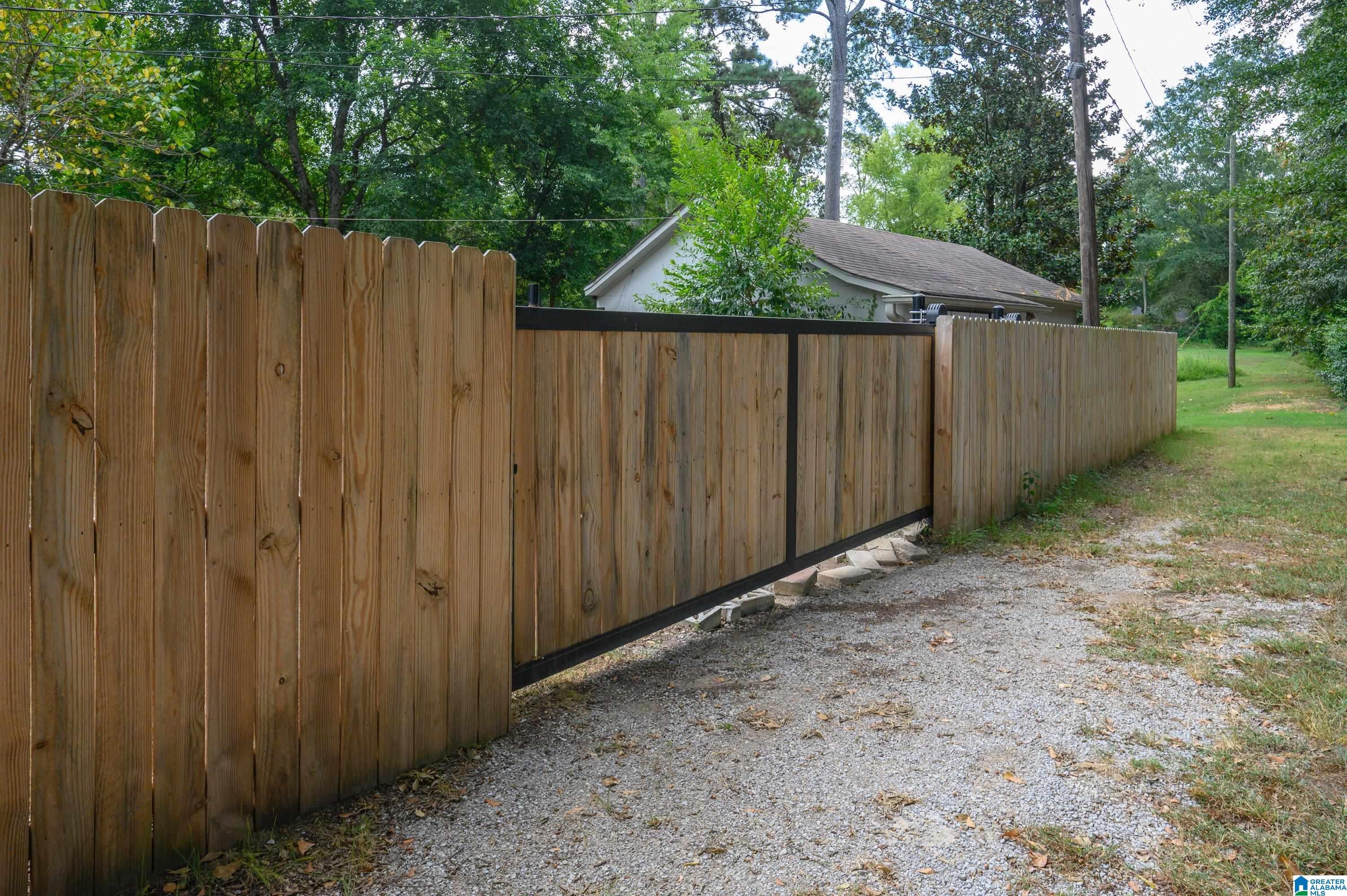 2022 Chapel Road Hoover, AL 35226 - Photo 49 of 51 Gallery Image 49