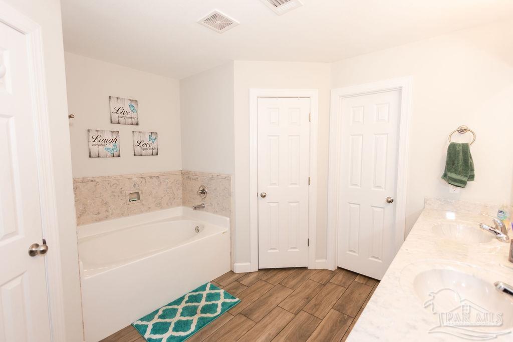 8233 Tidwell Road Pace, FL 32571 - Photo 13 of 30 Gallery Image 13