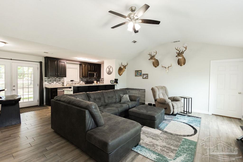 8233 Tidwell Road Pace, FL 32571 - Photo 5 of 30 Gallery Image 5